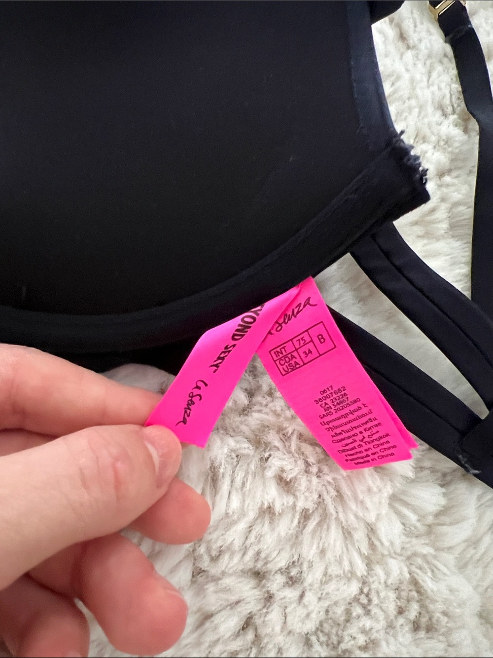 Wonderbra Black T-Back Bra with Strappy Side Bands